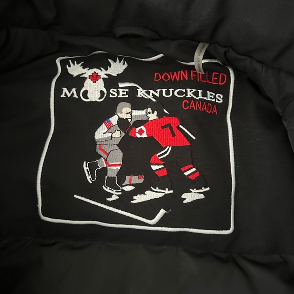 MOOSE KNUCKLES authentic jacket - Picture 3 of 6